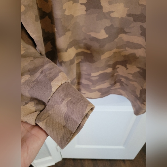 Lululemon Perfectly Oversized Crew Sweatshirt Heritage 365 Camo Beige Multi 8 - Picture 3 of 9